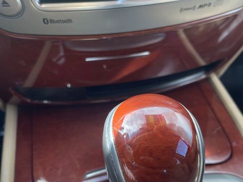 Used 2012 Hyundai Genesis 3.8 image 11