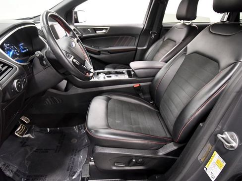 Used 2021 Ford Edge ST-Line w/ Cold Weather Package AWD/4WD image 14