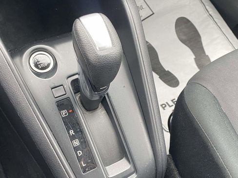 Used 2024 Nissan Kicks S image 21