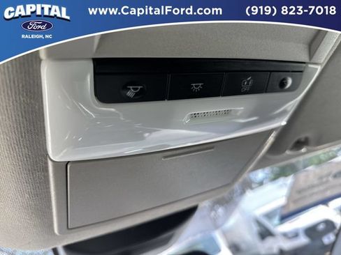 Used 2025 Nissan Sentra SV FWD image 32