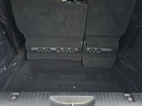 Used 2021 Chrysler Pacifica Limited w/ Uconnect Theater Family Group AWD/4WD image 16