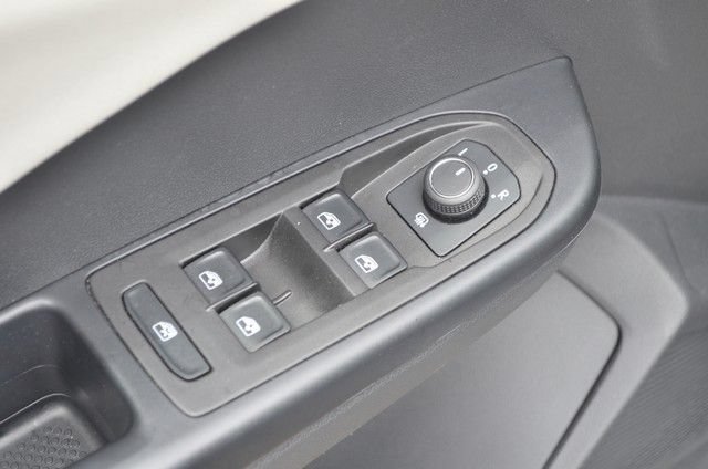 Used 2025 Volkswagen Taos S AWD/4WD image 16