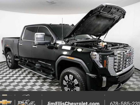 Used 2025 GMC Sierra 2500 Denali image 33