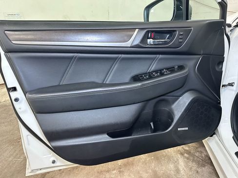 Used 2019 Subaru Legacy 2.5i Limited w/ Popular Package #2A image 21