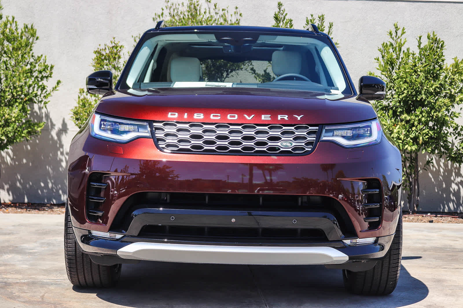 New 2026 Land Rover Discovery Limited Edition AWD/4WD image 2