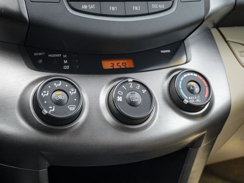Used 2011 Toyota RAV4 2WD w/ Base L4 Extra Value Pkg image 23