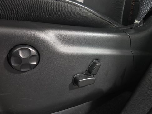 Used 2025 Dodge Durango GT AWD/4WD image 32