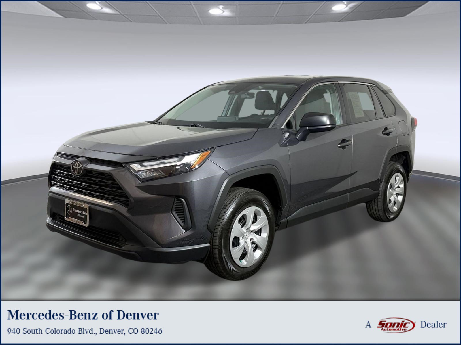 Used 2023 Toyota RAV4 LE AWD/4WD image 1