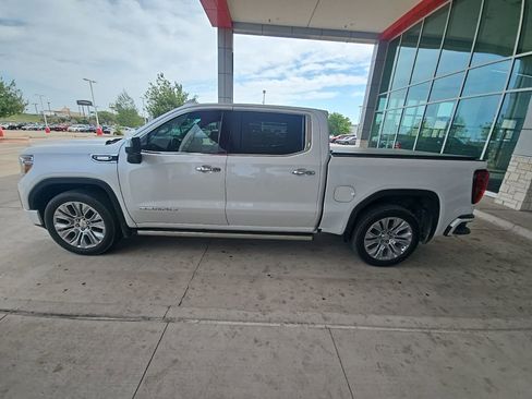 Used 2021 GMC Sierra 1500 Denali w/ Denali Ultimate Package image 32