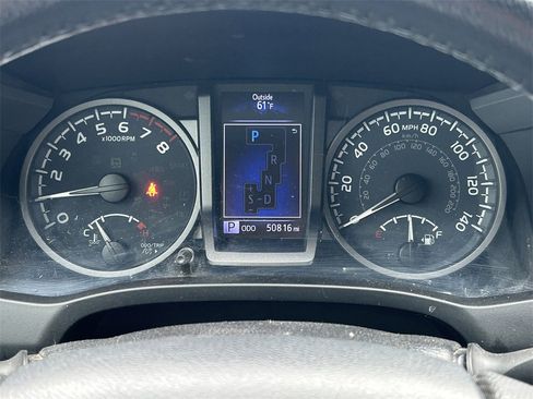 Used 2020 Toyota Tacoma TRD Off-Road image 32