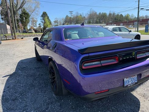 Used 2023 Dodge Challenger SRT Hellcat w/ Driver Convenience Group RWD image 34