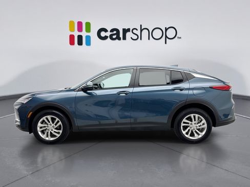 Used 2024 Buick Envista Sport Touring w/ Convenience I Package FWD image 2
