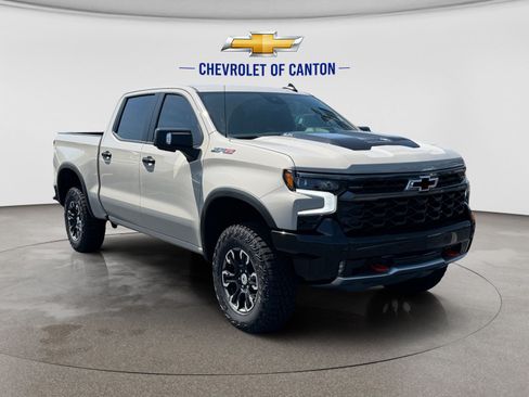 Used 2026 Chevrolet Silverado 1500 ZR2 AWD/4WD image 3