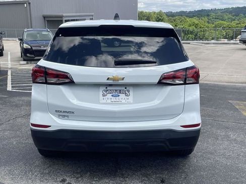 Used 2024 Chevrolet Equinox LS w/ LS Convenience Package FWD image 5