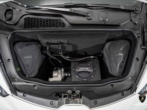 Used 2019 Lamborghini Huracan LP 580-2 RWD image 5