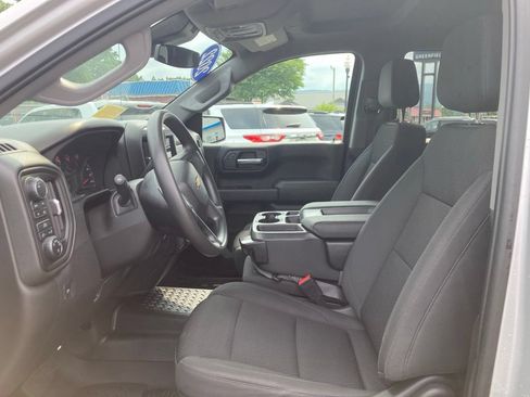 Used 2022 Chevrolet Silverado 1500 W/T w/ WT Value Package AWD/4WD image 3