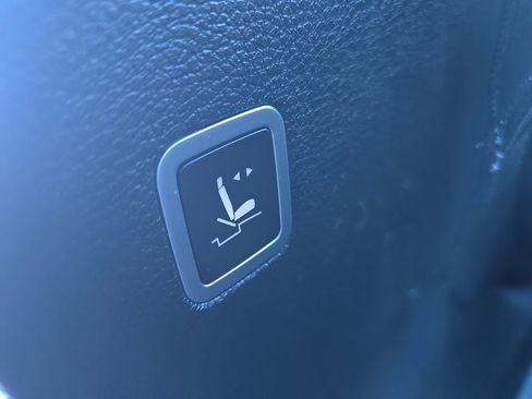 New 2026 Chrysler Pacifica Select w/ S Appearance Package image 91