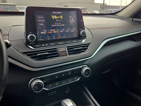 Used 2020 Nissan Altima 2.5 SR FWD image 20