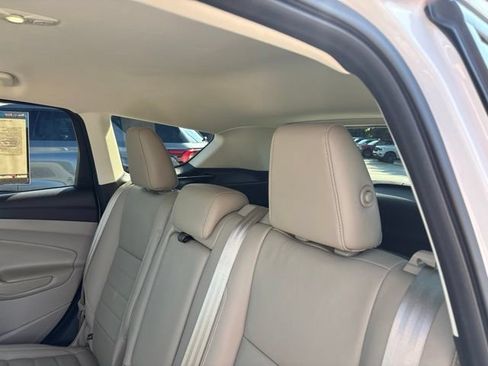 Used 2015 Ford Escape Titanium w/ Equipment Group 301A FWD image 31
