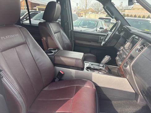 Used 2016 Ford Expedition EL Platinum image 29