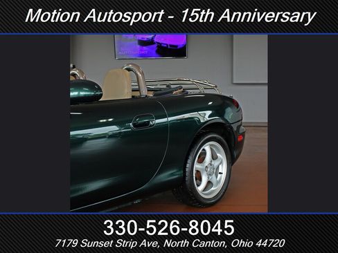 Used 1999 MAZDA MX-5 Miata RWD image 41