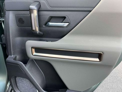 Used 2024 GMC Hummer EV 3X image 18