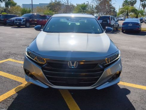 Used 2022 Honda Accord Sport image 4