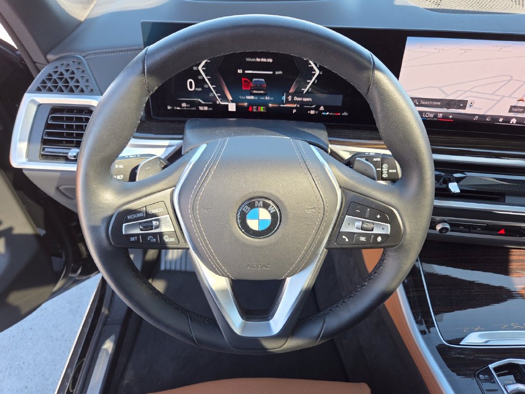 Certified 2025 BMW X5 sDrive40i w/ Parking Assistance Package RWD image 16