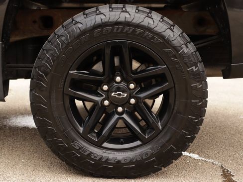 Used 2019 Chevrolet Silverado 1500 LT Trail Boss image 39