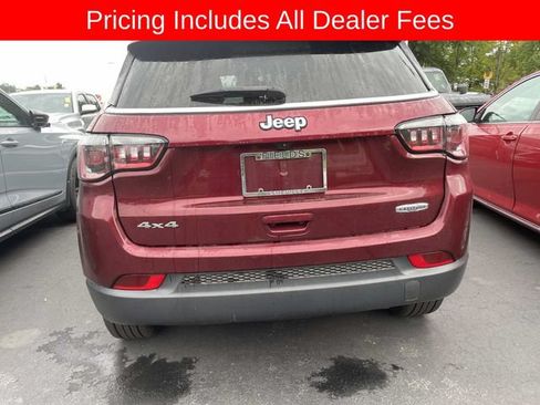 Used 2022 Jeep Compass Latitude w/ Convenience Group AWD/4WD image 6