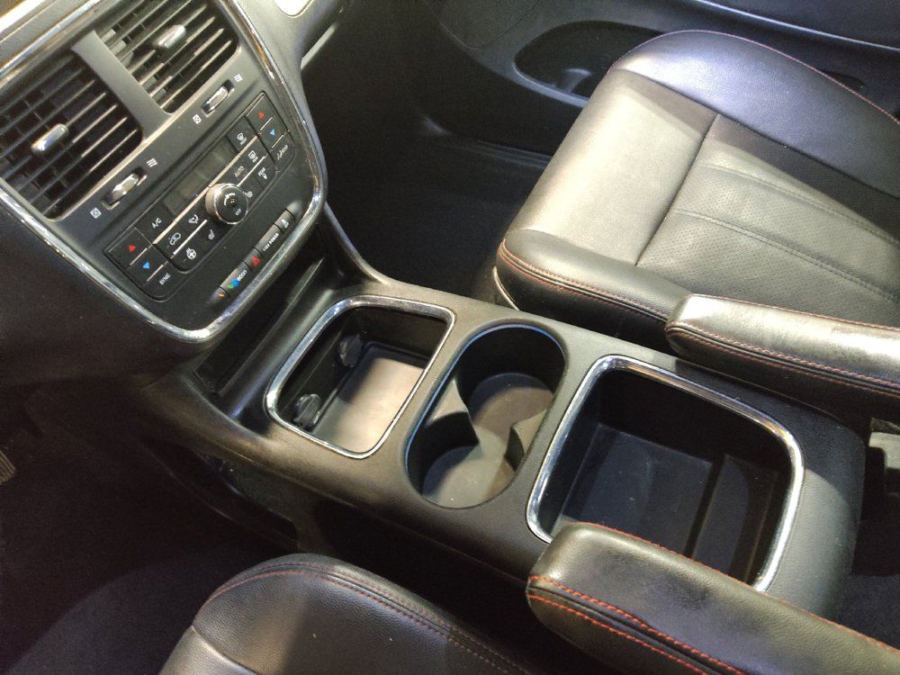 Used 2019 Dodge Grand Caravan GT FWD image 26