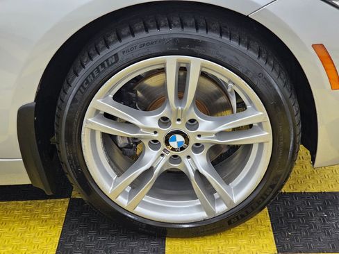 Used 2018 BMW 330i Sedan image 9