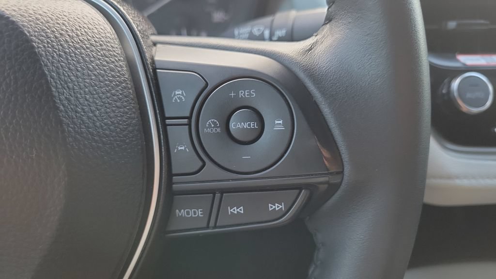 Certified 2025 Toyota Corolla SE FWD image 20