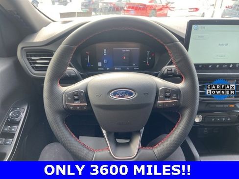 Used 2025 Ford Escape ST-Line w/ Tech Pack #1 image 11