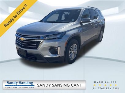 Used 2023 Chevrolet Traverse LT