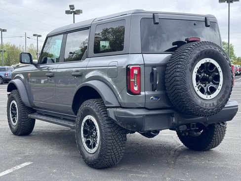 Used 2024 Ford Bronco Badlands w/ Sasquatch Package AWD/4WD image 8