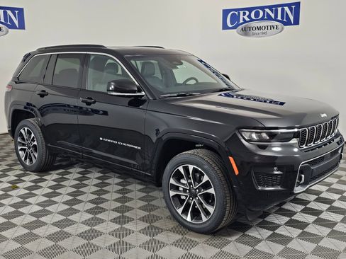 New 2025 Jeep Grand Cherokee Overland image 7