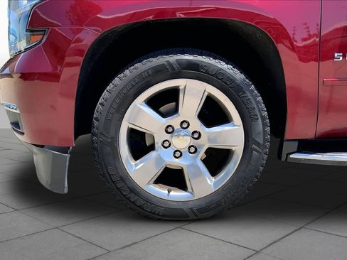 Used 2020 Chevrolet Suburban Premier AWD/4WD image 11