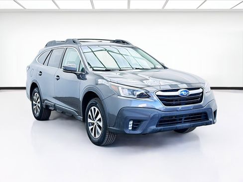 Used 2022 Subaru Outback Premium AWD/4WD image 3
