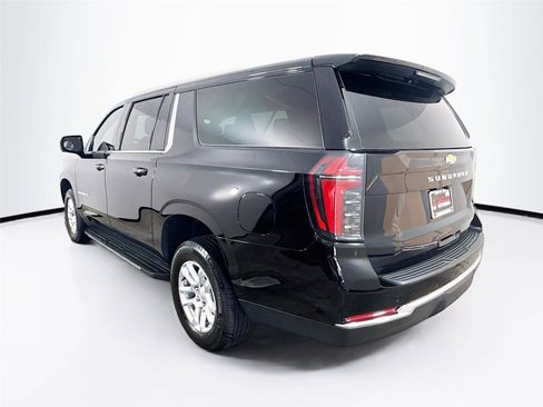 Used 2025 Chevrolet Suburban LS image 27