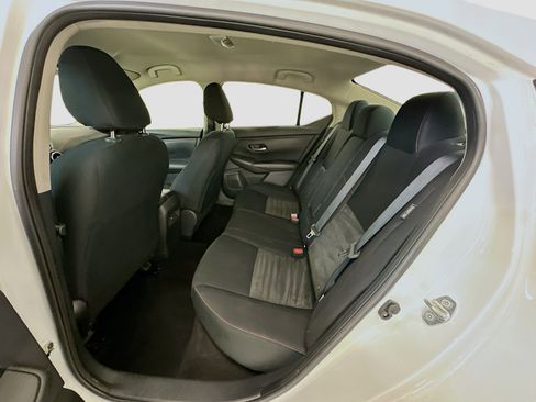 Used 2024 Nissan Sentra SR FWD image 28