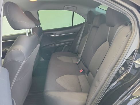 Used 2022 Toyota Camry LE FWD image 11