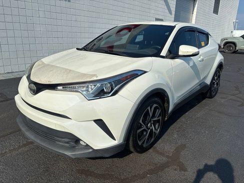 Used 2019 Toyota C-HR Limited FWD image 1