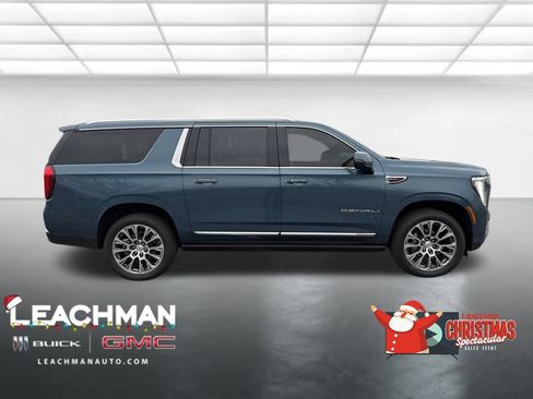 Used 2025 GMC Yukon XL Denali w/ Sun & Power Step Package image 2