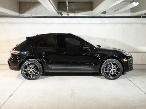 Certified 2023 Porsche Macan AWD/4WD image 8