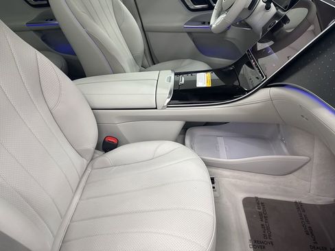 Used 2026 Mercedes-Benz EQE 320+ SUV image 31