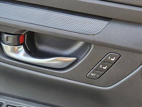 Used 2025 Honda CR-V Sport-L image 7