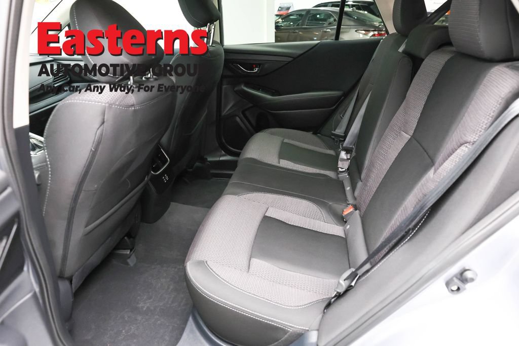 Used 2025 Subaru Outback Premium AWD/4WD image 20