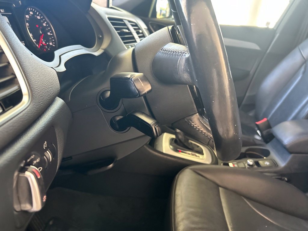 Used 2018 Audi Q3 2.0T Premium FWD image 39