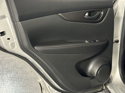 Used 2017 Nissan Rogue Sport S w/ S Appearance Package image 34